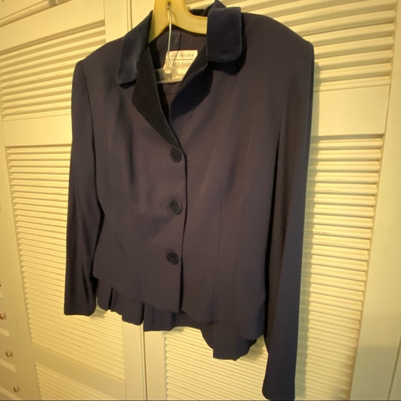 Lois Snyder Dani Max Dresses & Skirts - DANI MAX Velvet Collar Dressy Jacket & Skirt Suit Set